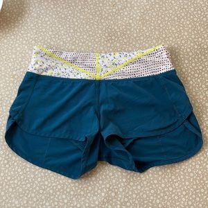 Lululemon run times short size 2